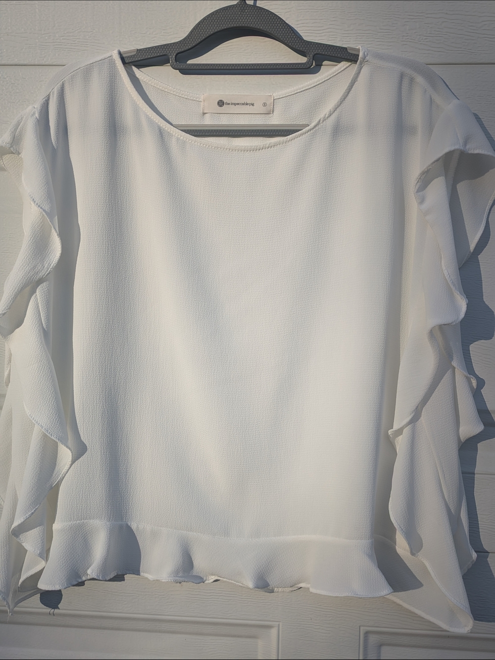 The Impeccable Pig White Ruffle Cap Sleeve Blouse Size Small